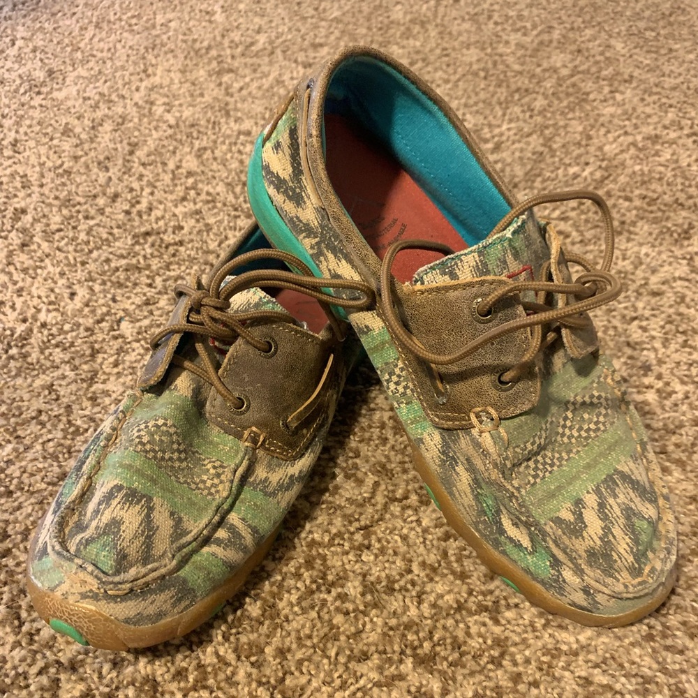 Woman’s Twisted X shoes size 7m
